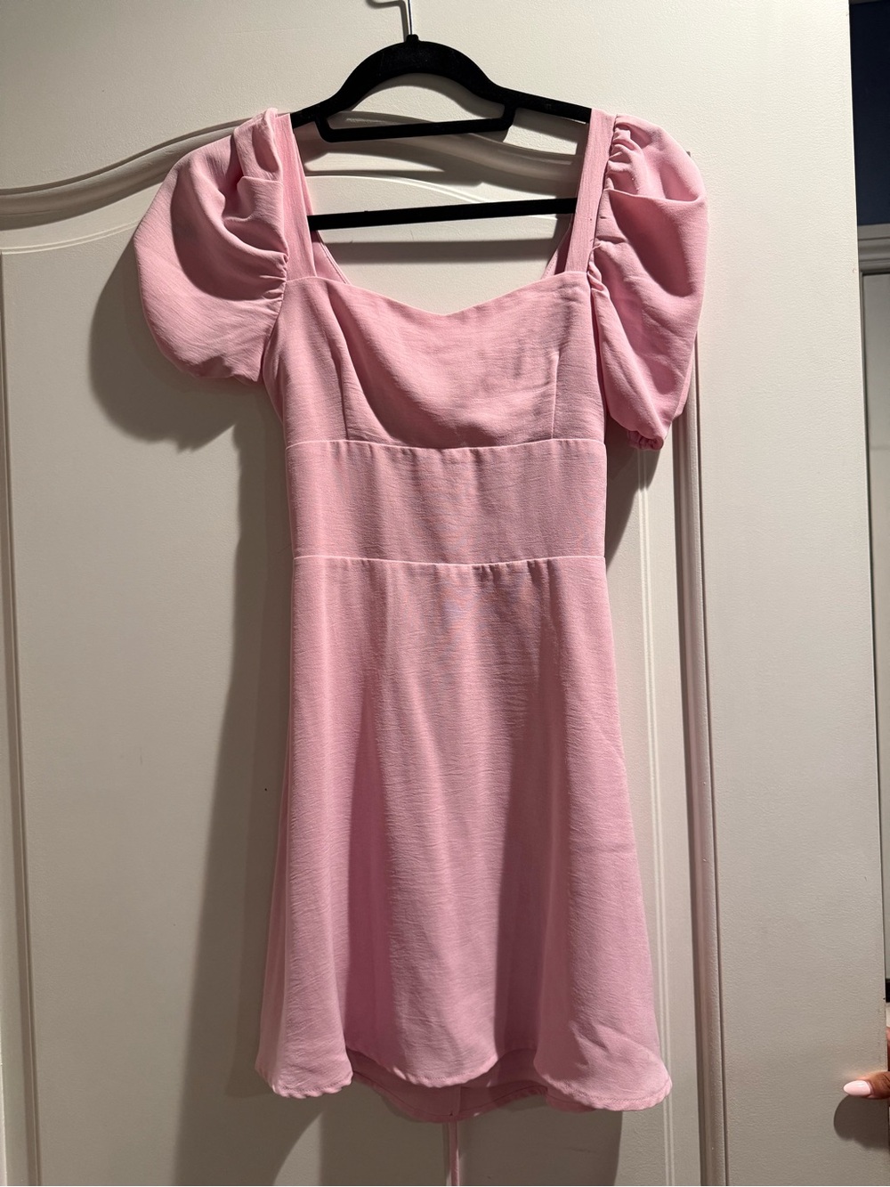 Girls' Pink Puff Sleeve Cutout Dress